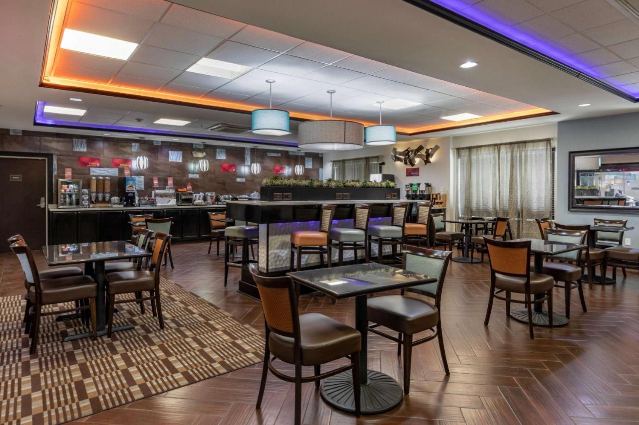 Best Western Plus North Odessa Inn & Suites Ngoại thất bức ảnh